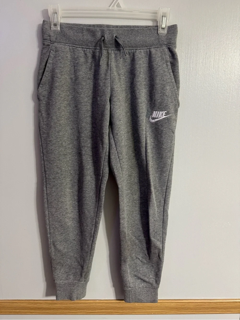 Nike Unisex Youth Heather Gray Jogger Pants Size Medium